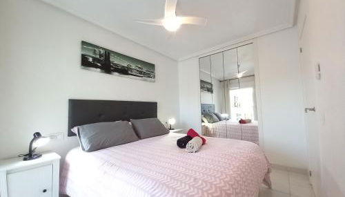 Apartamento con Jardín y Piscina en Guardamar del Segura - Foto 3