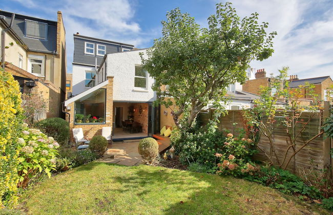 House - Sleeps 8 - Garden - Children's Play Area - Foto 27