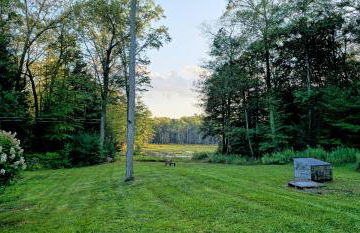 Serene Rustic Retreat with Lake - Foto 29