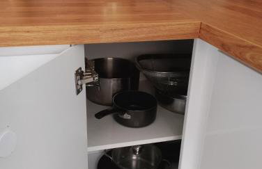 4 bedroom Home Family or Work Stay London - Photo 18