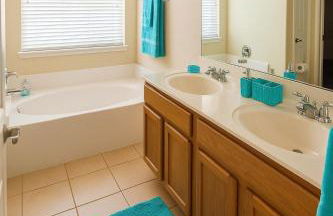 Spacious 3BR Home w Game Room, Gym & Study - Foto 9