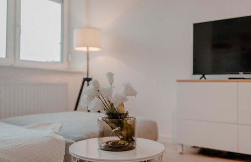 Apartment mit Küche, Arbeitsplatz und XXL Sofa - Foto 2