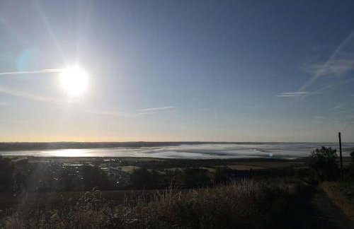 Converted cattle barn overlooking Strangford Lough - Foto 32
