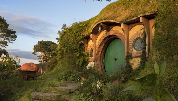 Você desfrutará do mundo de O Senhor dos Anéis e O Hobbit