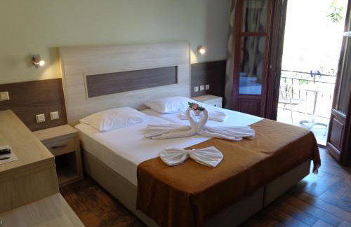 Niki Studios Sea - Front - Photo 19