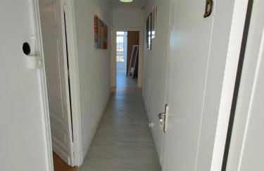 Rua Nova Apartment 28, 3 Dormitorios, WIFI, PS4 y Netflix, a 200m Catedral - Foto 54