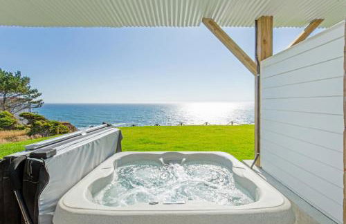 Seagull by OceanviewHotTubs Oceanfront Tesla chrging Shelter Cove - Foto 27