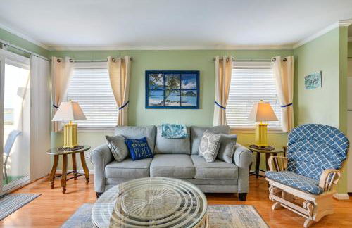 Coastal Murrells Inlet Condo with Balcony! - Foto 1