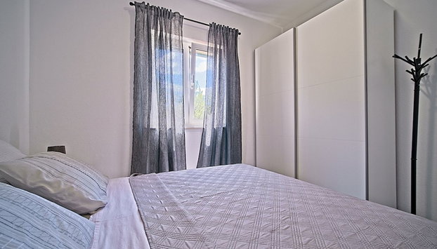 Secluded vacation house Bračuta with swimming pool - Foto 2, Quarto