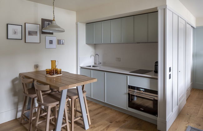 Abbey Strand Apartments, at Holyrood - Photo 16