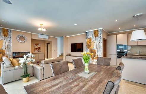 Amazing Home In Trget With Kitchen - Foto 6