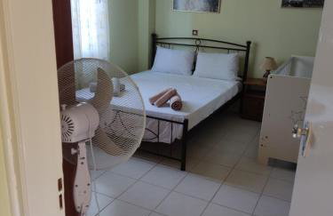 DIMITRIS EYRIAKIS COTTAGE - Photo 21