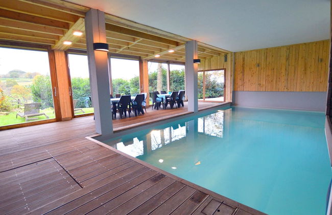 Rustic Farmhouse With Pool - Photo 28