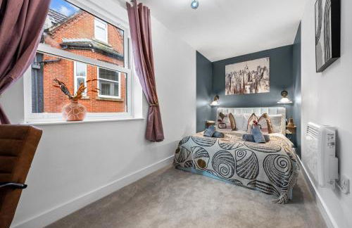 1-Bedroom Luxurious, City Centre, Chic & Stunning Apartment in Southampton, Sleeps 4 - by Blue Puffin Stays - Photo 11