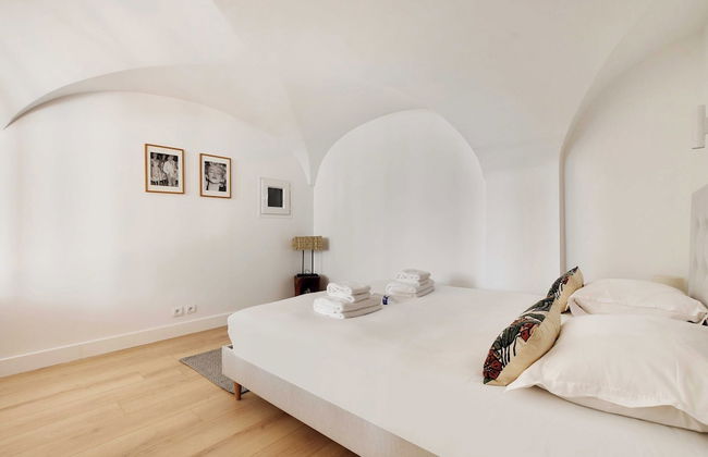 Authentic Apartment - 2br/4p - Monnaie - Photo 2