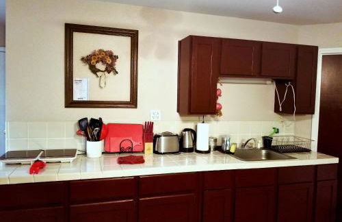 Charming Downstairs Unit - Foto 9