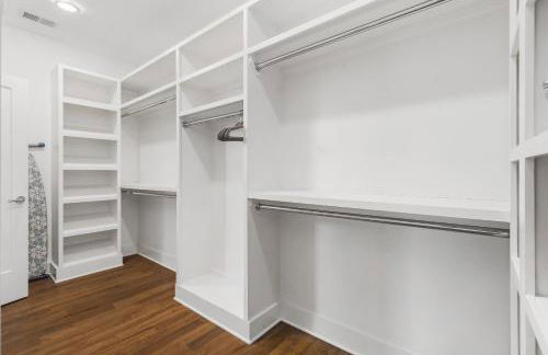 Modern Luxury Rooftop Deck, 3 mi to Downtown - Foto 28