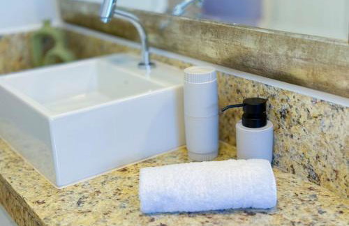 Belíssimo Ap na Praça - Wi-fi e Piscina - Foto 36