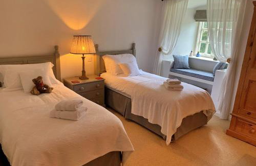 Finest Retreats - Ingleby Manor - South Front - Photo 11