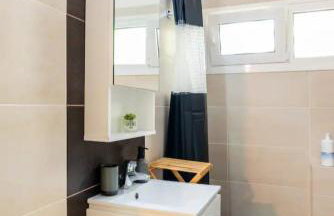 Vouliagmeni Thalassa Apartment - Photo 7