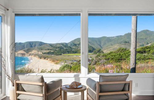 Distinguished Oceanfront Point Estate with Iconic Beach Mountain Vistas - Foto 60
