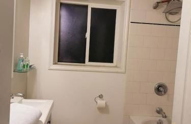 Great motherlaw apartments with your own entrance! - Foto 7