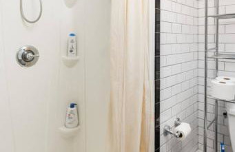 Spacious 4Bd with Backyard in Manhattan - Foto 11