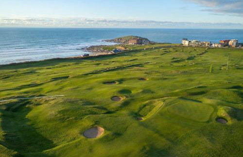 Amazing 2-bedroom apartment with lovely sea views - Foto 35