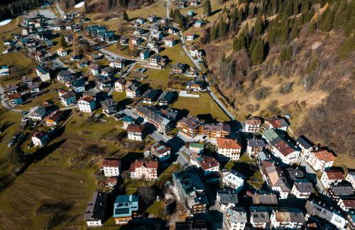 Borgo Nuovo Deluxe Apartment - Netflix, Disney plus, a 2 minuti dalle piste con garage box e parcheggio privato incluso - Foto 11