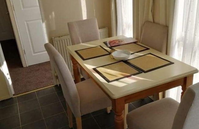 2 Bedroom two Bathroom Sunset Lodge Heachambeach - Photo 17