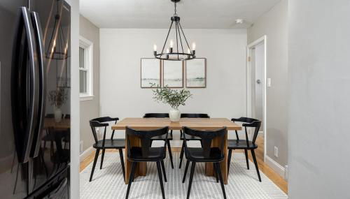 Main Street Retreat Hot Tub Sleeps 8 - Foto 3