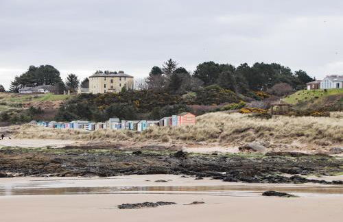 Seaview at The Doocot - Photo 40