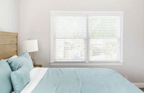 Southern Charm Downtown, Walk to Farmers Market & - Foto 27