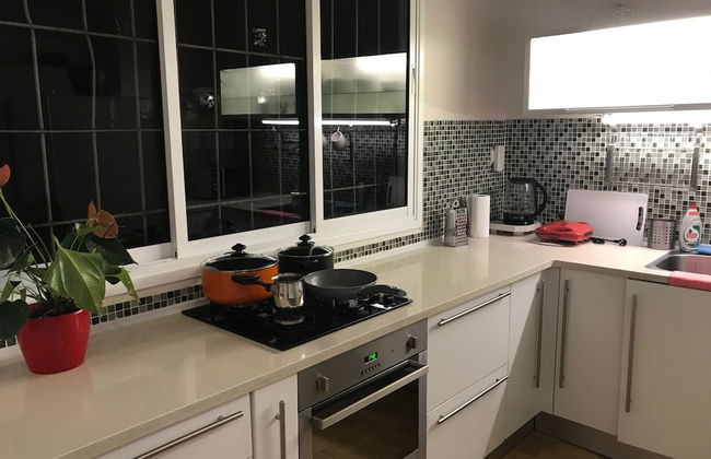 KAV Apartments-Near Ichilov Pumbedita St - Foto 5