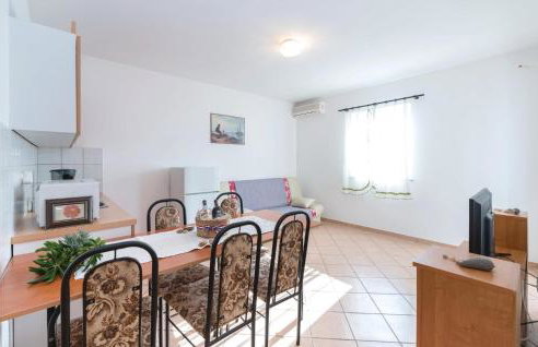 Amazing Apartment In Vidalici With Wifi - Foto 4