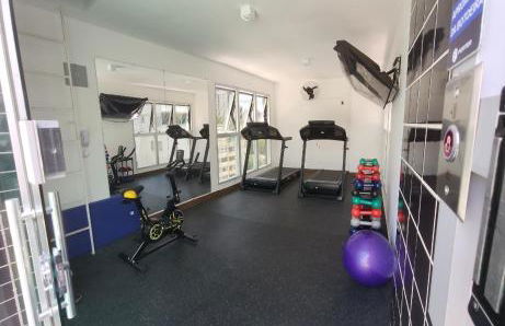 Funcional! Piscina, garagem, lavanderia, academia! - Foto 14