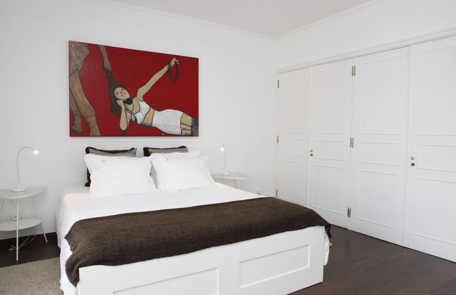 Remarkable view over Cascais Bay - Photo 3