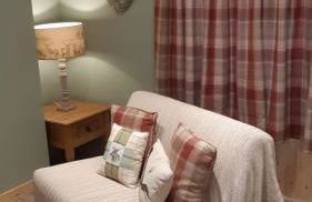 A Cozy Bothy Retreat with Hot Tub - Photo 4