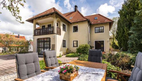 Apfelbluete und Paradies - Foto 1, Garden