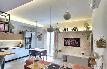 FLAT ISOLA - New Opening - Photo 1