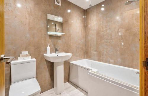 The Old Paper-shop, WiFi, Sleeps 4 & Pet Friendly - Photo 2