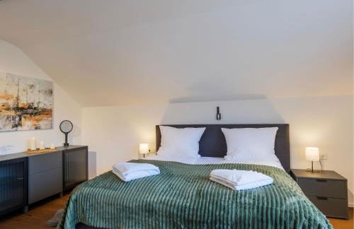 Waldklang Refugium Schwarzwald - eingezäunt - Außen-Sauna - Tischkicker - Billard - Foto 4