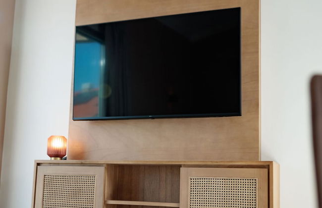 Sunny Dunimar Retreat - Photo 10