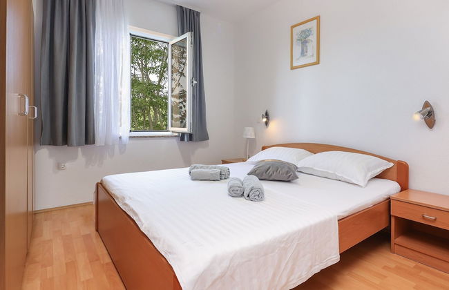 Peaceful Nature Retreat Near Krk Town With BBQ and Parking - Foto 5