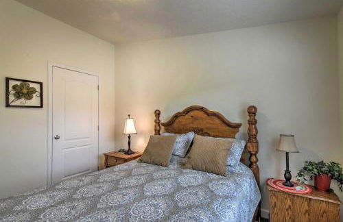 Secluded Boulder House - Next to National Forests! - Foto 23