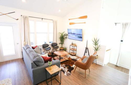 The Champion's Suite Newly Built Upscale Central - Photo 47