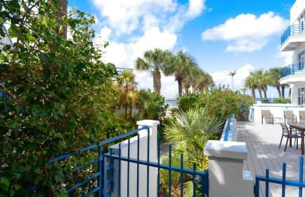 Trumans Hideaway by AvantStay Top Location w Patio BBQ Shared Pool Month Long Stays - Foto 22