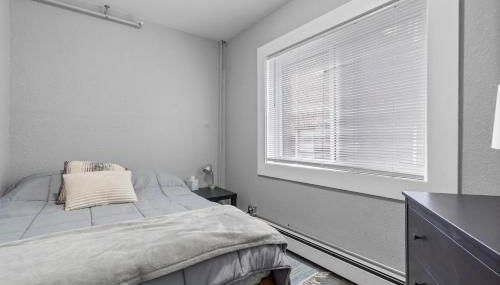 Navarre Apartments - Photo 5