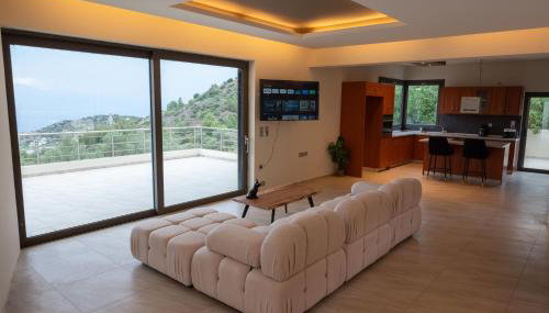 260sqm villa in Loutraki with a sea view - Foto 1