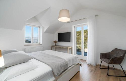 Villa Ani! Traditional and luxurious 4-bedroom villa with heated pool and sea views - Foto 31